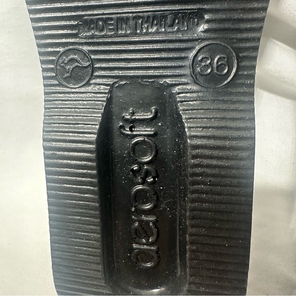 Aerosoft Women’s Sandals Size 36/ 5.5 US Flip Flop Glitter Comfort Arch Support - Picture 4 of 4